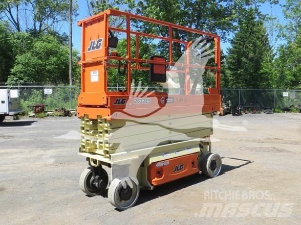 JLG 2632ES Ollós emelők