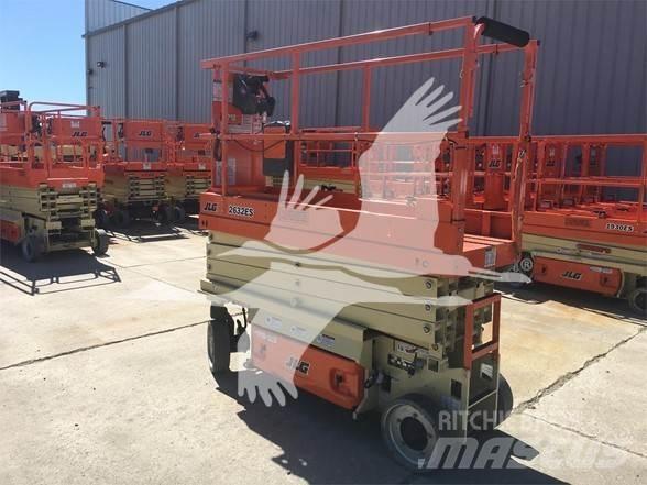 JLG 2632ES Ollós emelők