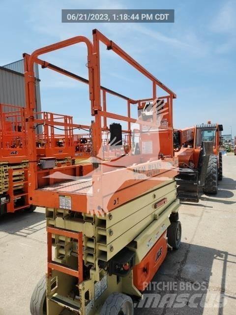 JLG 2632ES Ollós emelők