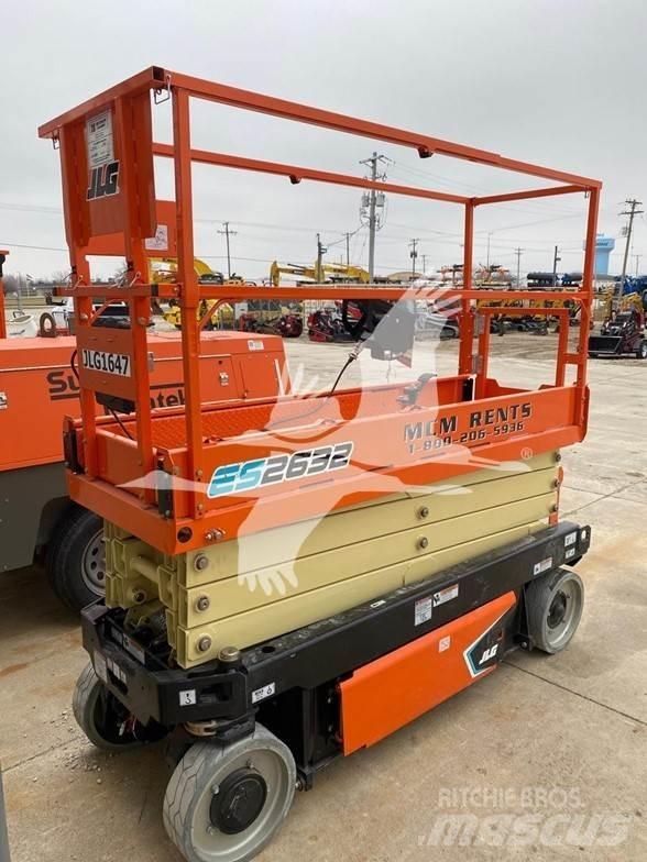 JLG 2632ES Ollós emelők