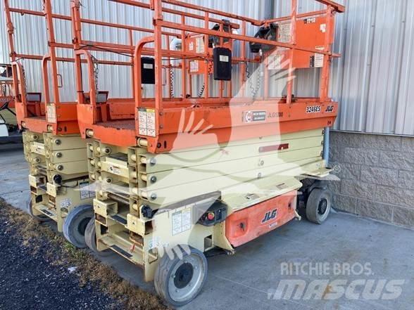 JLG 3246ES Ollós emelők