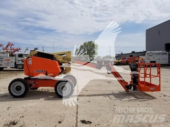 JLG 340AJ Karos emelők