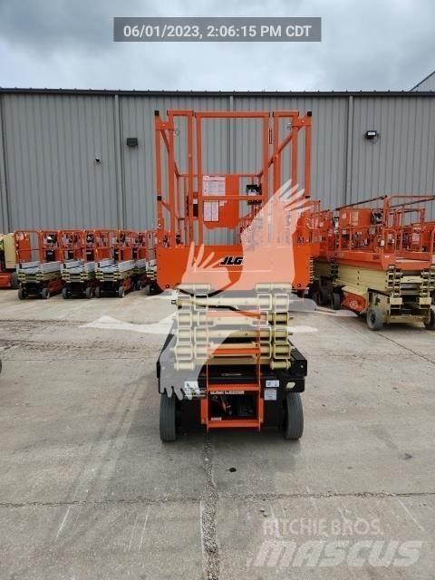 JLG 4045R Ollós emelők