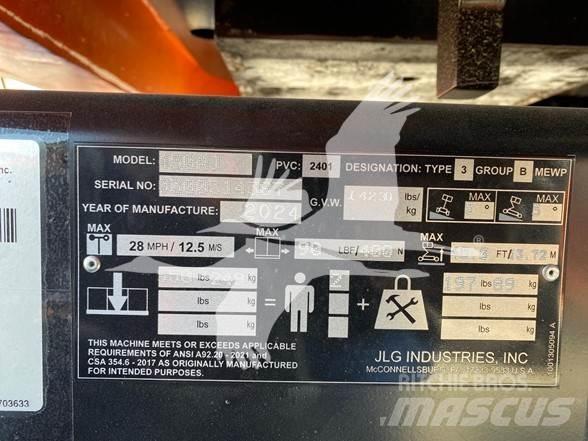 JLG 450AJ Karos emelők