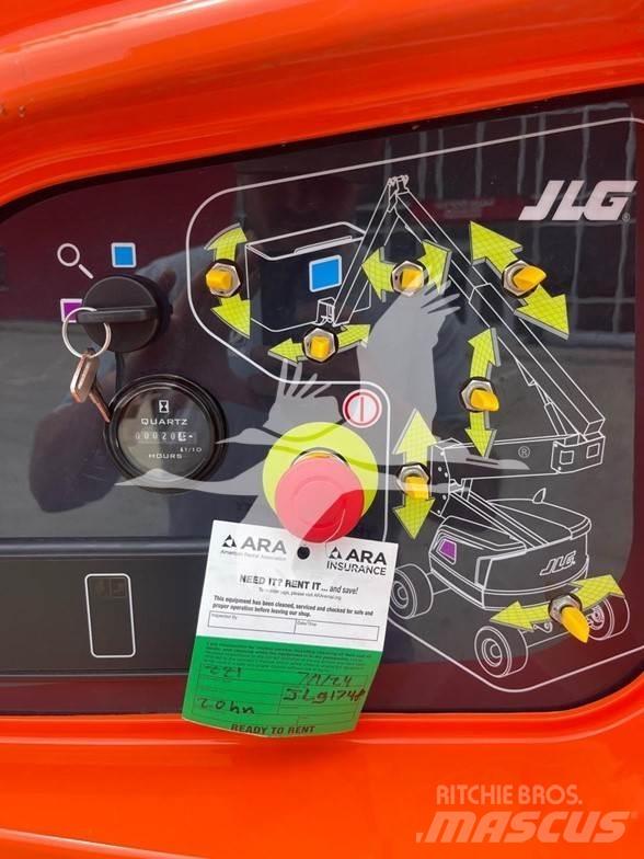 JLG 450AJ Karos emelők