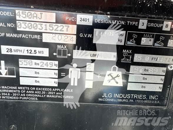 JLG 450AJ Karos emelők