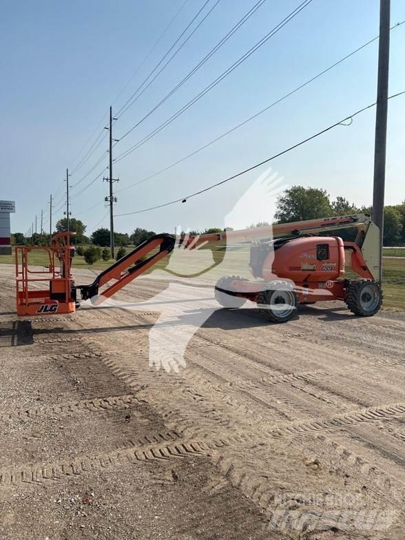 JLG 600AJ Karos emelők