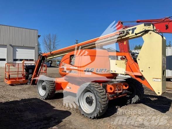JLG 600AJ Karos emelők
