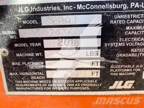 JLG 600AJ Karos emelők