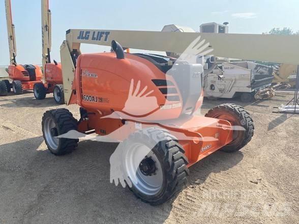 JLG 600AJ Karos emelők