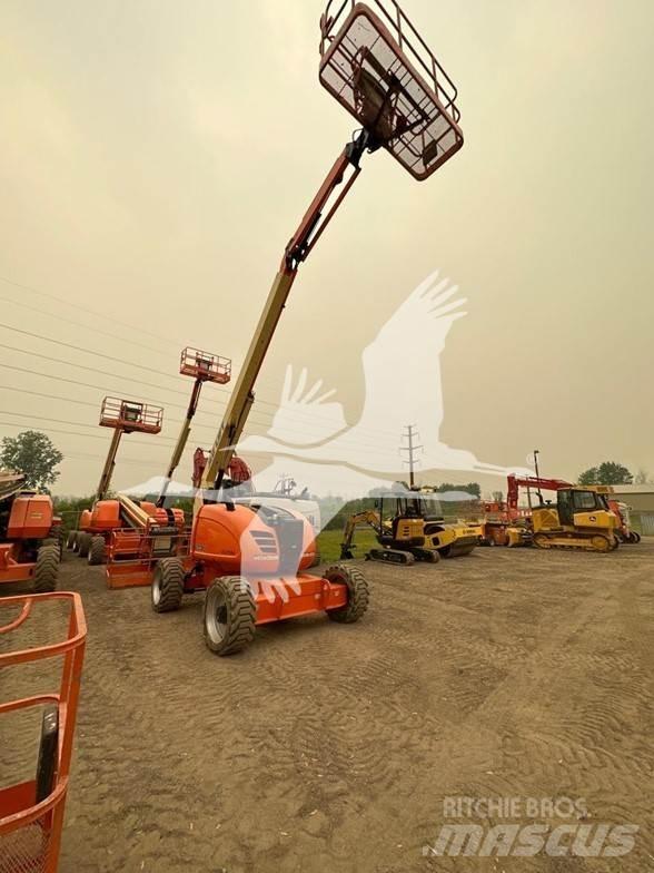JLG 600AJ Karos emelők