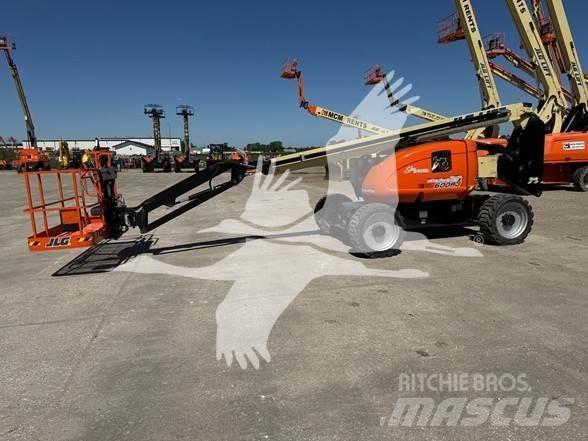 JLG 600AJ Karos emelők