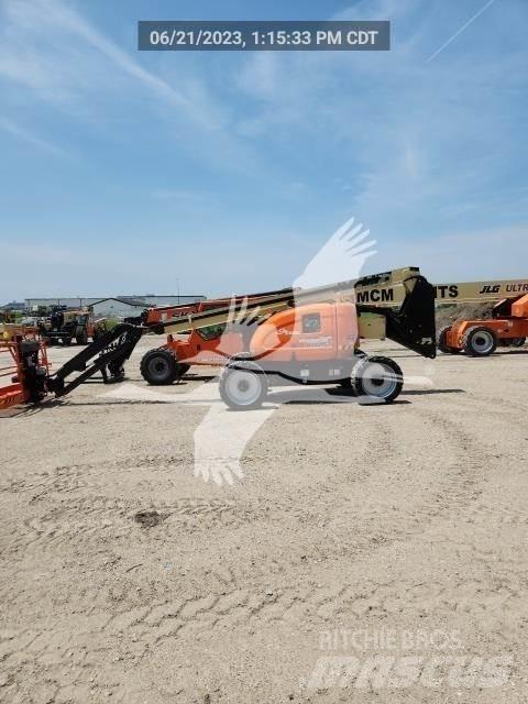 JLG 600AJ Karos emelők