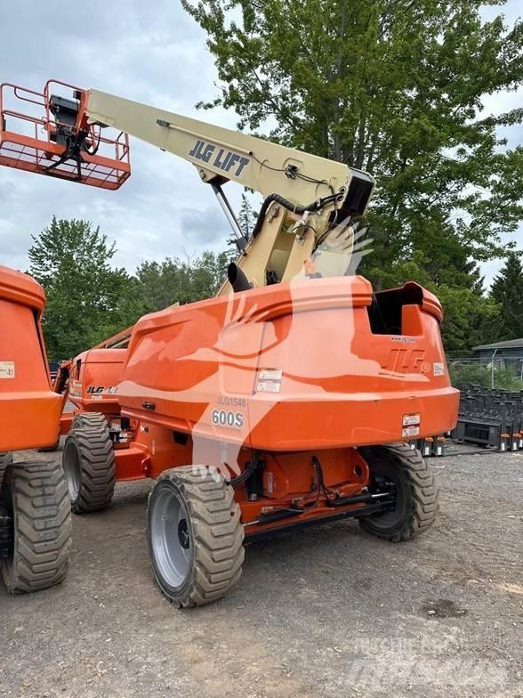 JLG 600S Teleszkópos emelők