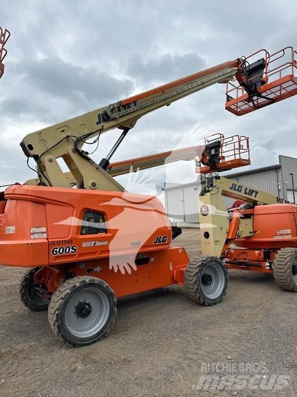 JLG 600S Teleszkópos emelők