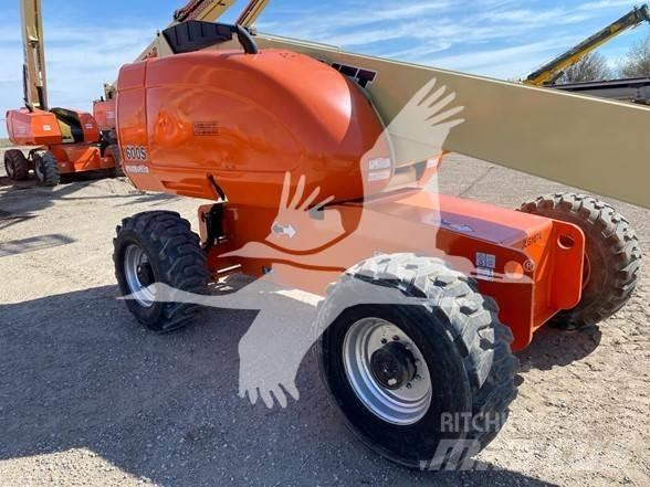 JLG 600S Teleszkópos emelők