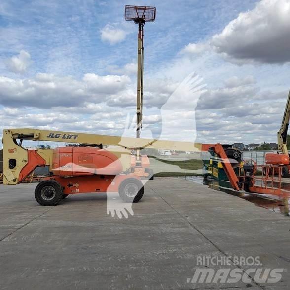 JLG 800AJ Karos emelők