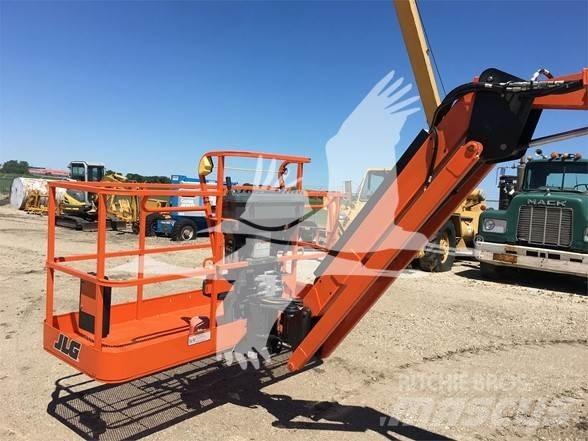 JLG 800AJ Karos emelők