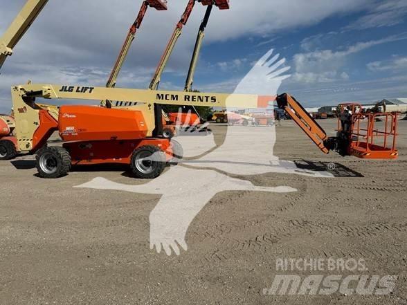 JLG 800AJ Karos emelők