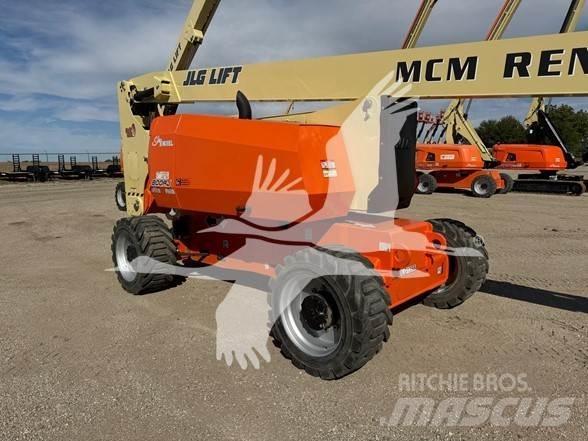 JLG 800AJ Karos emelők