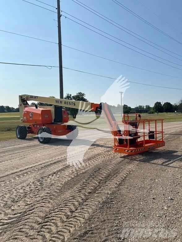 JLG 800AJ Karos emelők