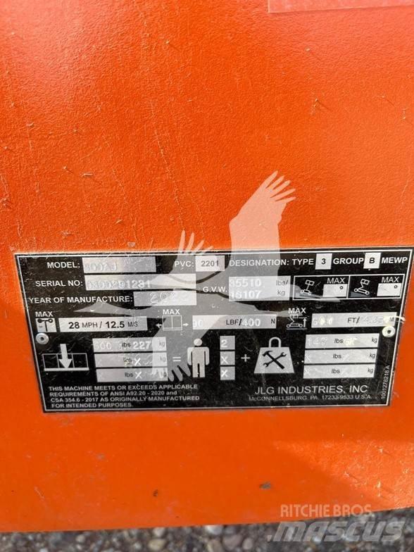 JLG 800AJ Karos emelők