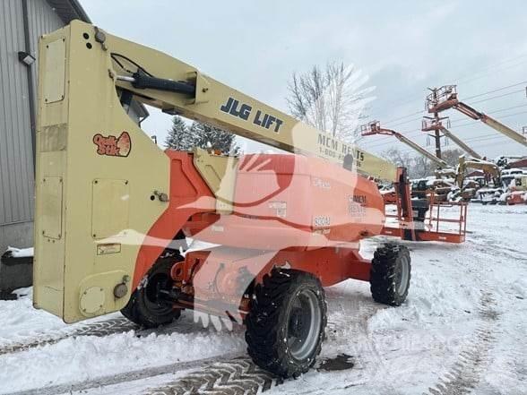 JLG 800AJ Karos emelők