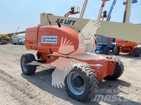 JLG 800S Teleszkópos emelők