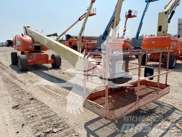 JLG 800S Teleszkópos emelők