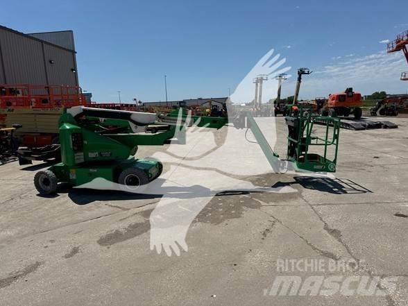 JLG E400AJPN Karos emelők