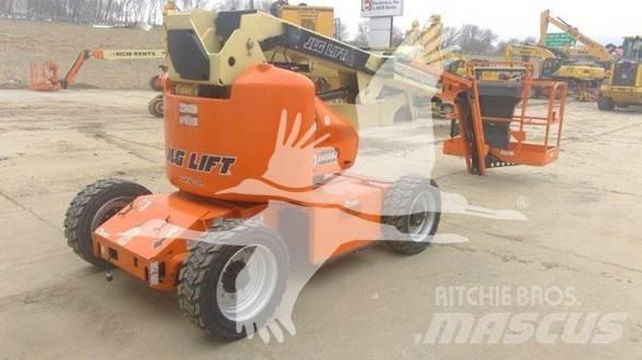 JLG E450AJ Karos emelők