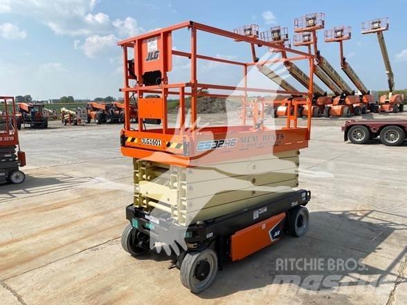 JLG ES3246 Ollós emelők