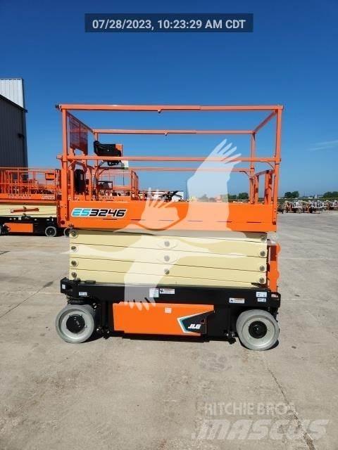 JLG ES3246 Ollós emelők