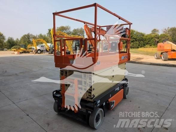 JLG ES3246 Ollós emelők