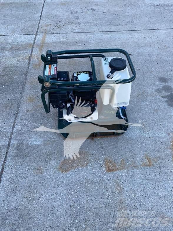Sakai PC600W Vontatott vibrátoros hengerek