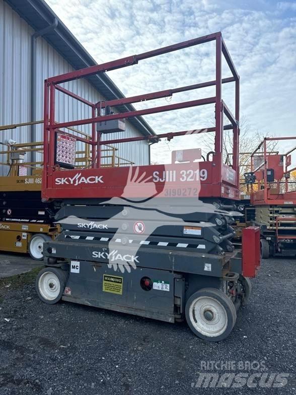SkyJack SJ3219 Ollós emelők