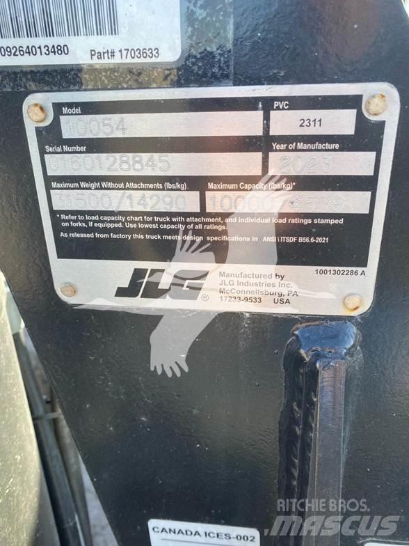 SkyTrak 10054 Teleszkópos rakodók