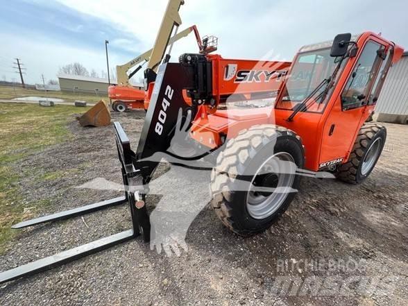 SkyTrak 8042 Teleszkópos rakodók
