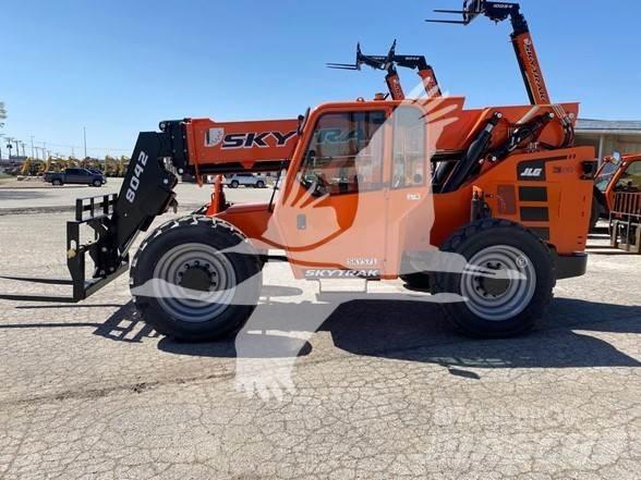 SkyTrak 8042 Teleszkópos rakodók