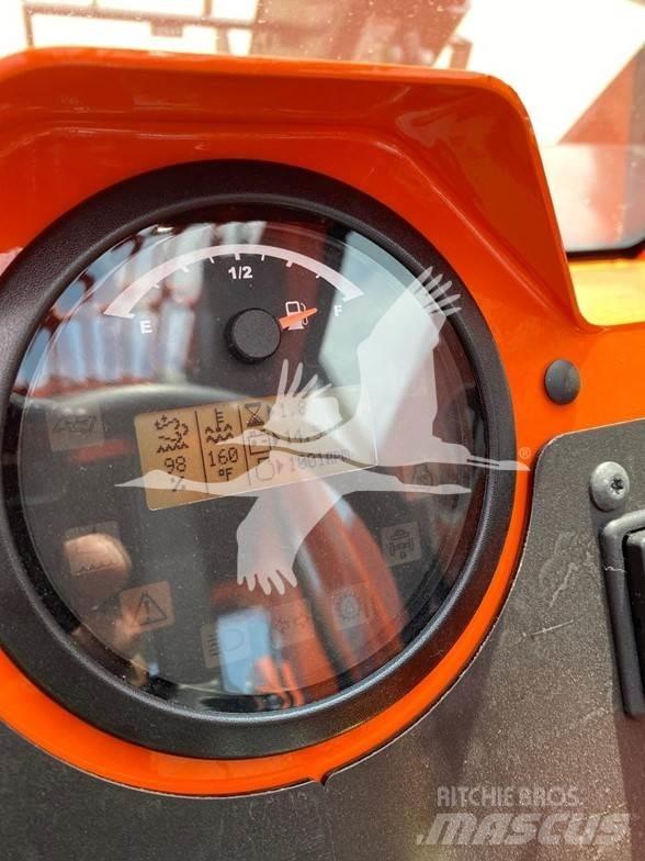 SkyTrak 8042 Teleszkópos rakodók