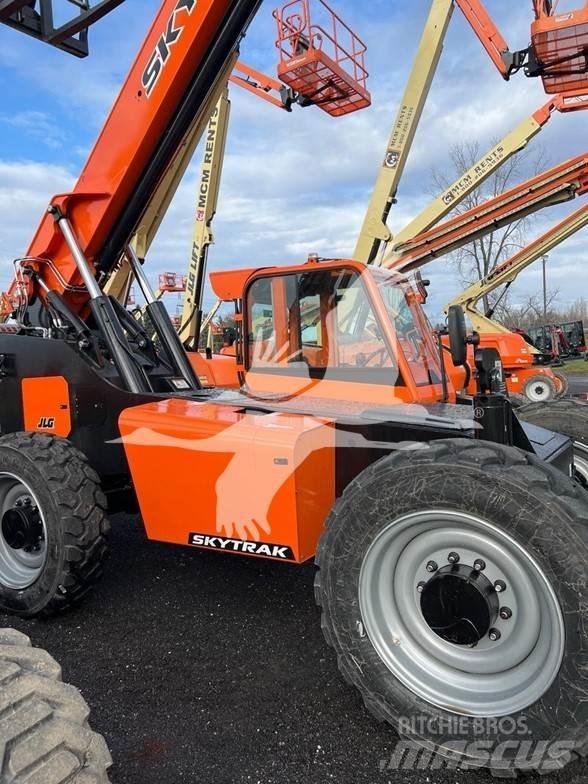 SkyTrak 8042 Teleszkópos rakodók