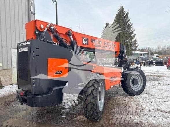 SkyTrak 8042 Teleszkópos rakodók