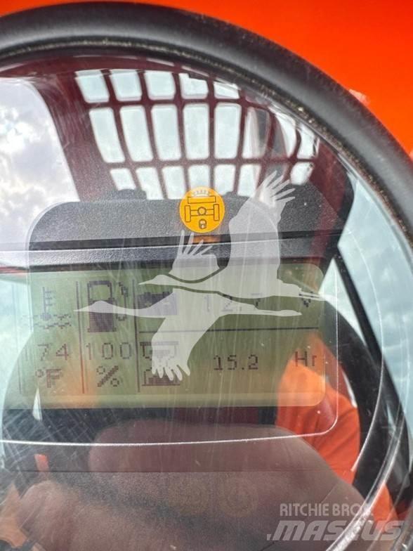 SkyTrak 8042 Teleszkópos rakodók