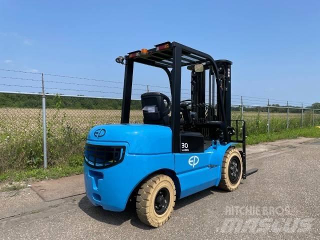EP EFL302 | 3T | LI-ION Elektromos targoncák