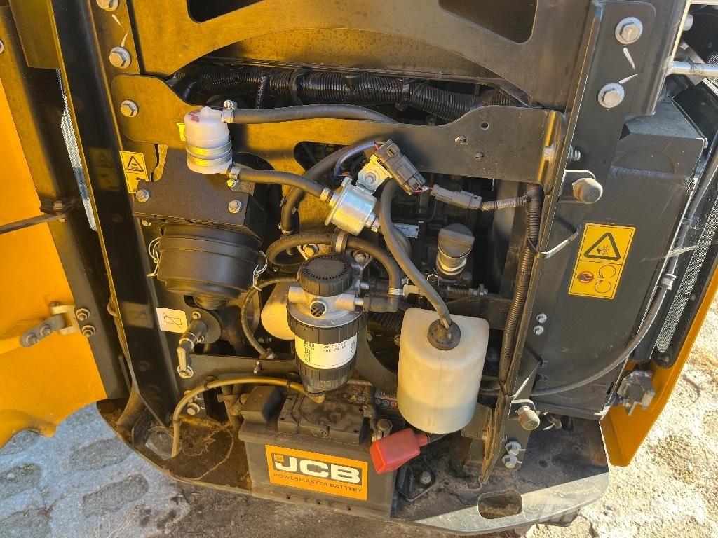 JCB 16 C-1 T3 Mini kotrók < 7t