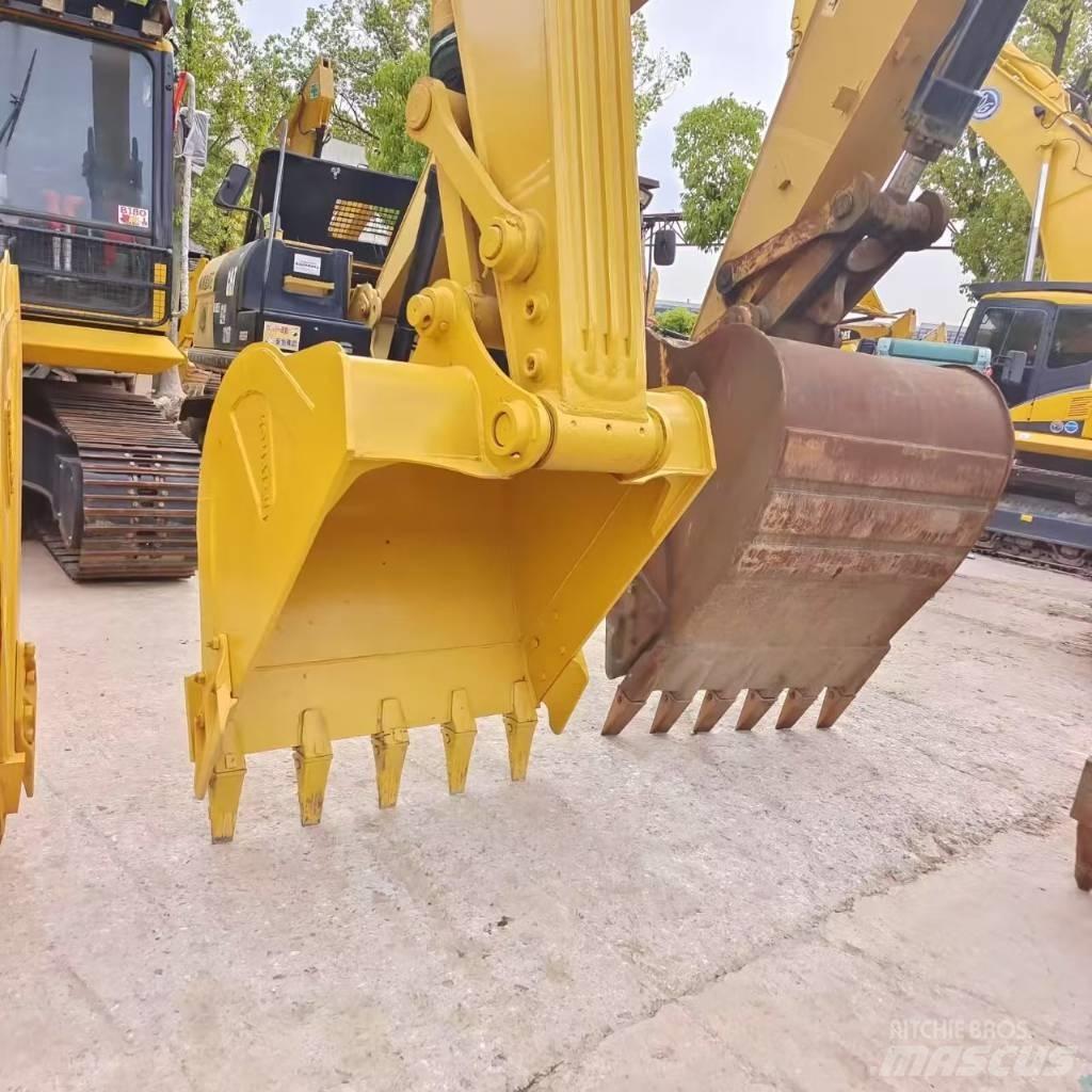 Komatsu PC 220 Lánctalpas kotrók