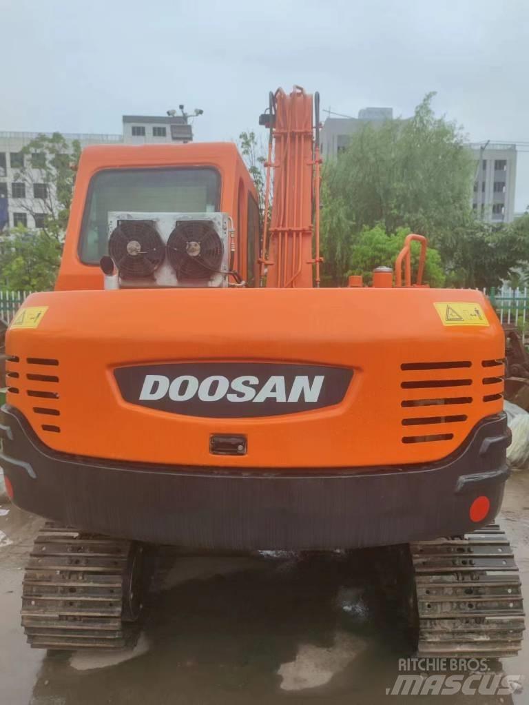 Doosan DH 80 Lánctalpas kotrók