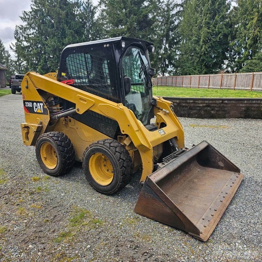 CAT 236D Kompaktrakodók