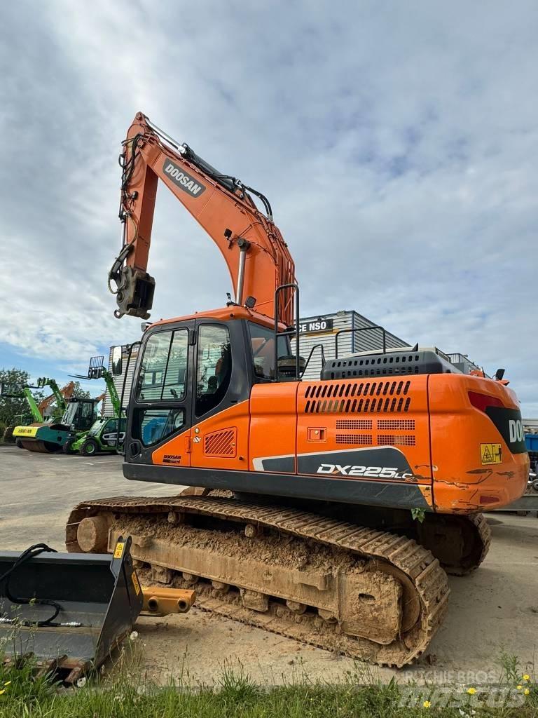 Doosan DX 225 LC-5 Lánctalpas kotrók