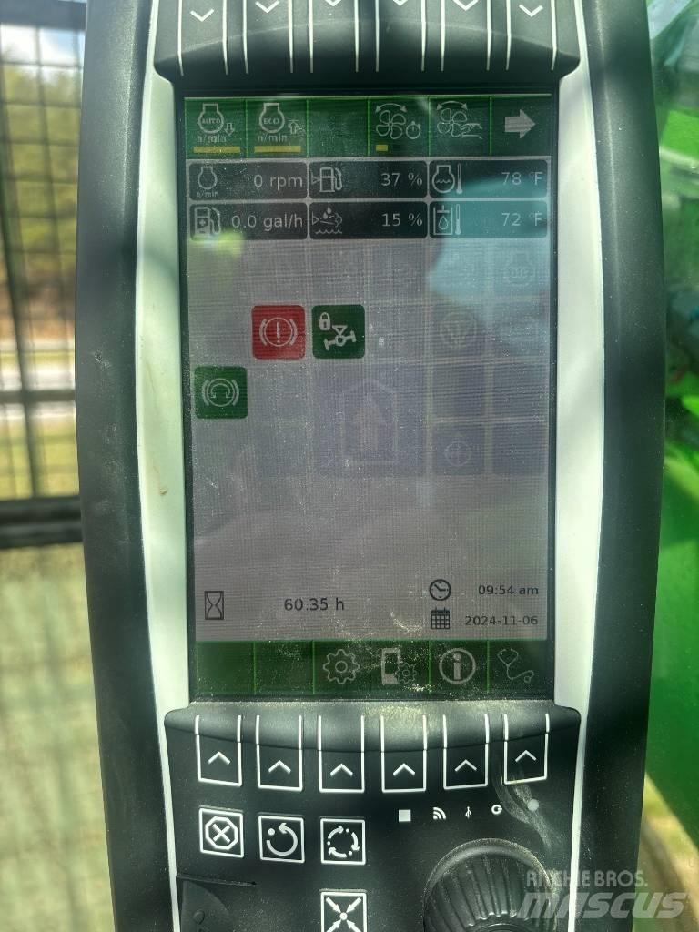 Sennebogen 728 E Betakarítók